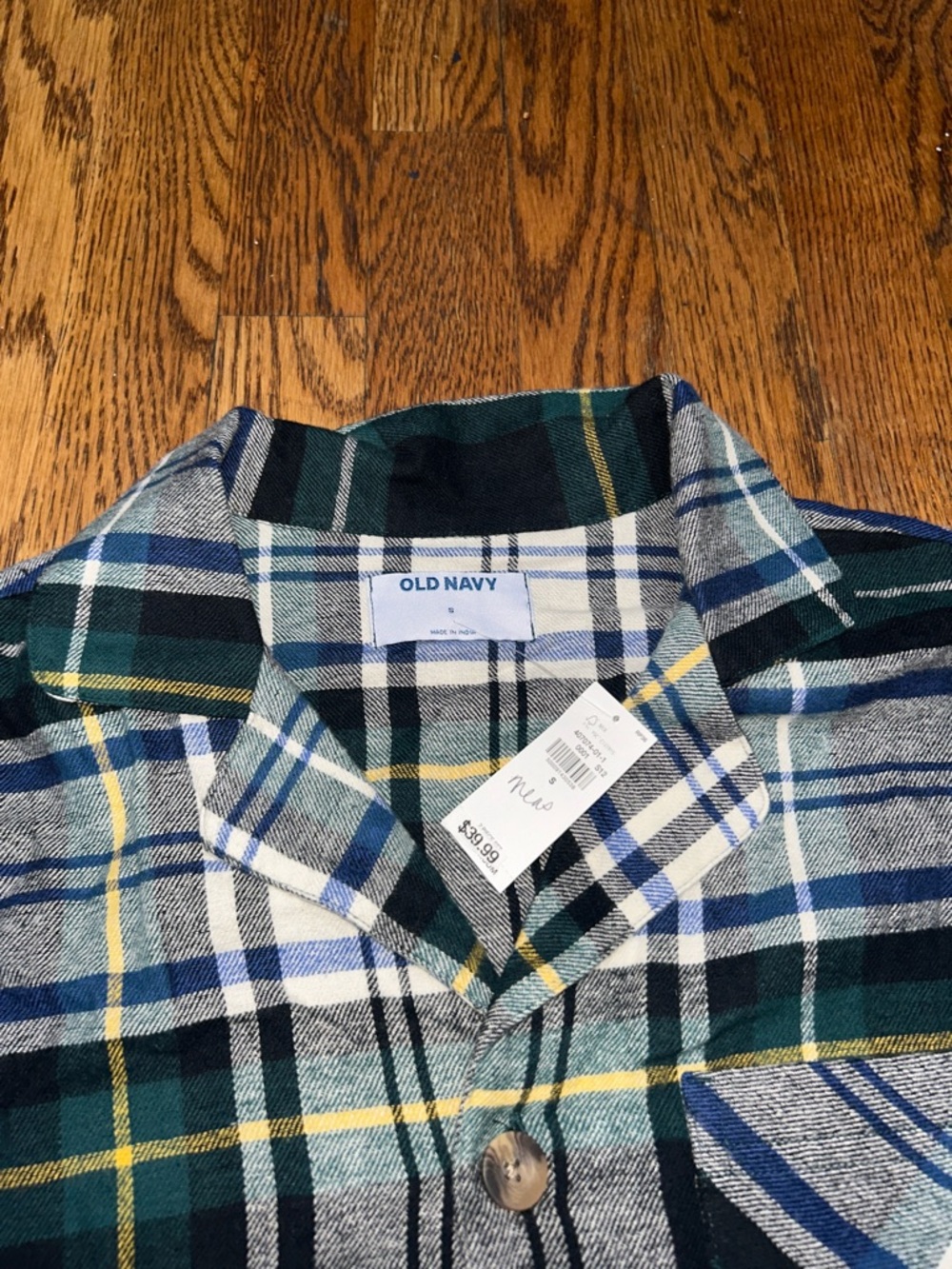 Old Navy Green and Blue Plaid Flannel Pajama Set for men or women - Picture 2 of 7